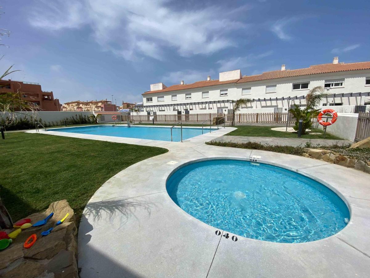 Tarifa Cozy House - Sun, Parking, Wifi, Pool Lägenhet Exteriör bild
